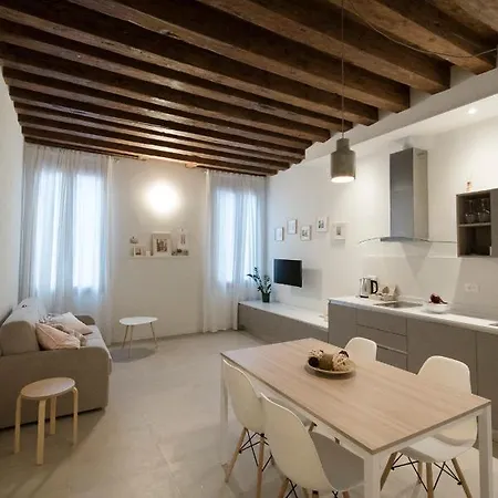 Mirandolina Exclusive