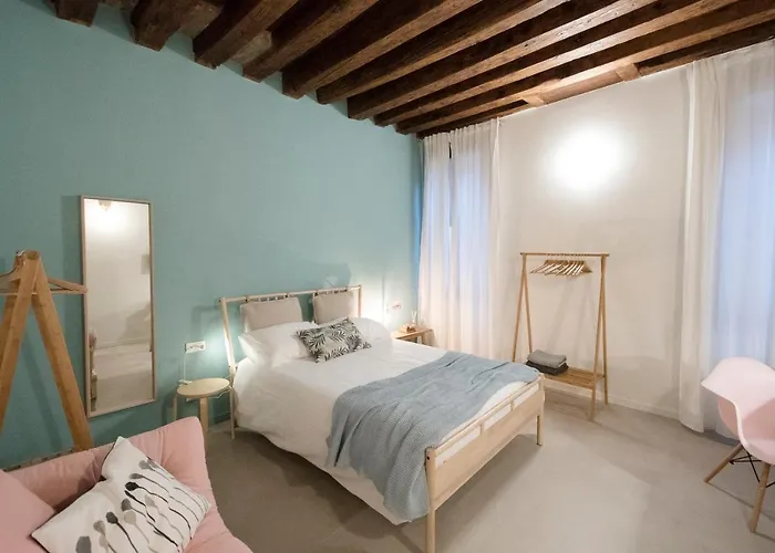 Mirandolina Exclusive Velence